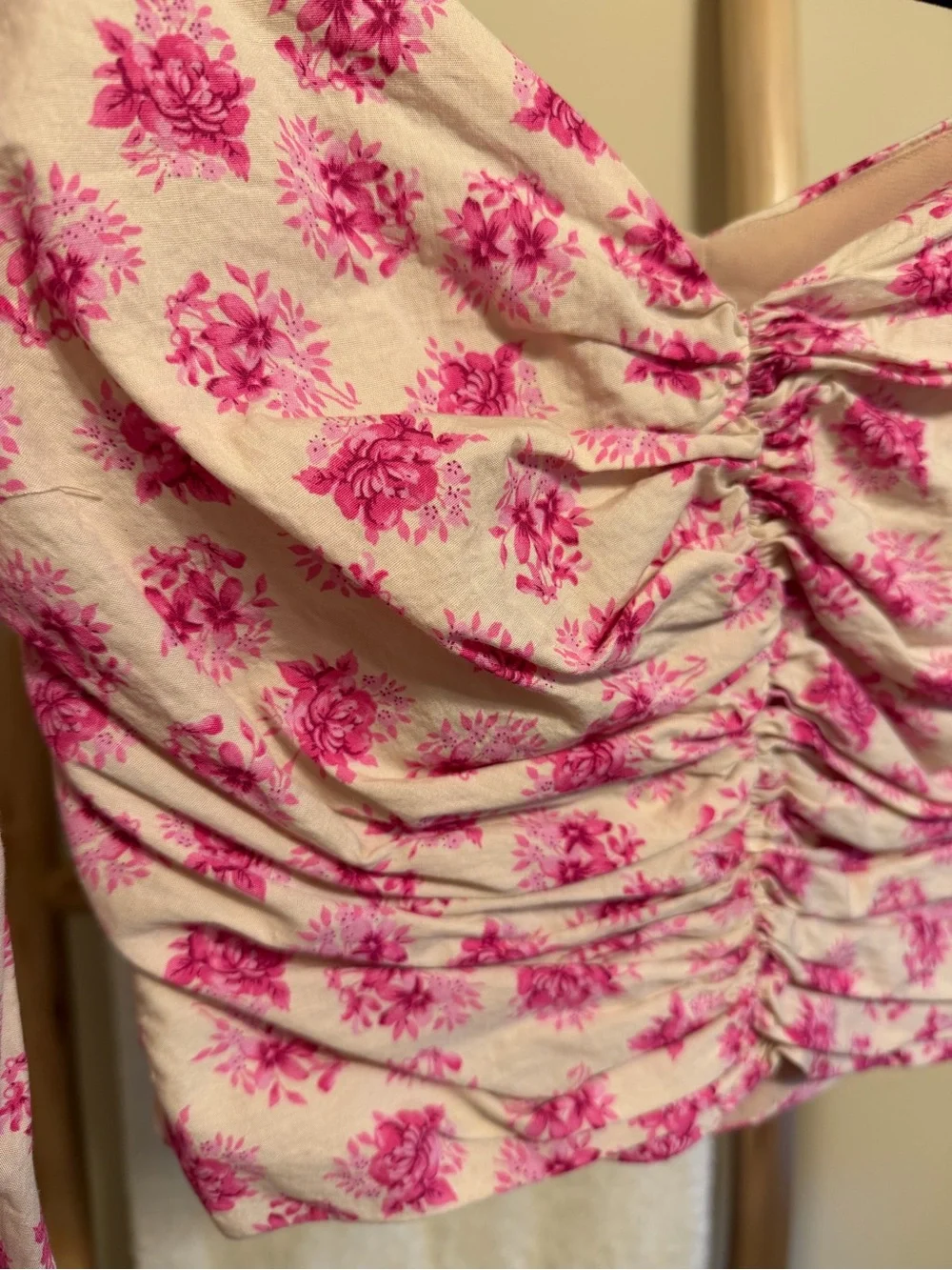 ZARA Floral Off-Shoulder Crop Top - Pink Floral